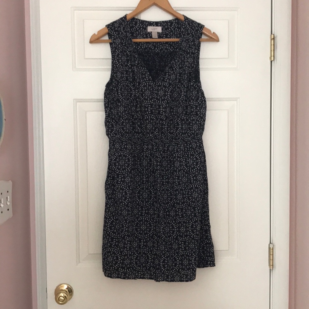 Cinched waist patterned dress